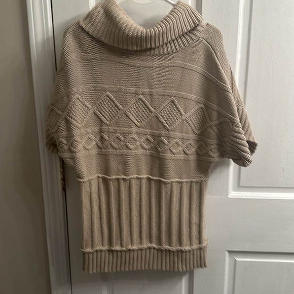 Nine West Short Sleeve Turtleneck Sweater XL cream color - Picture 4 of 5